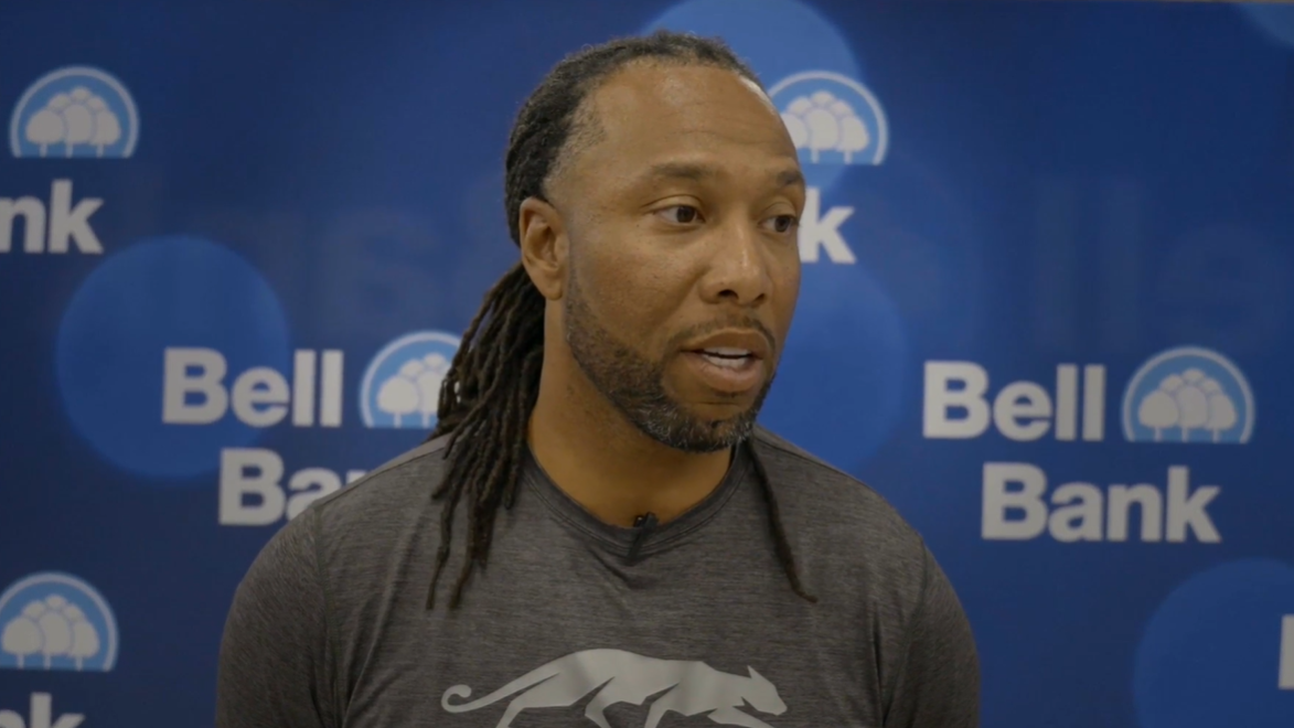 Larry Fitzgerald (Bell bank Park screenshot)...